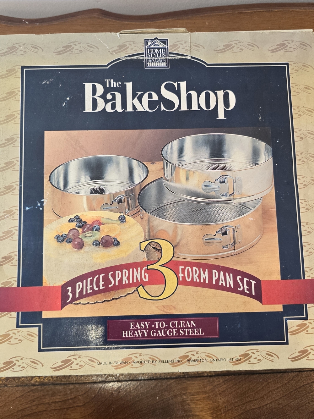 Vintage The Bake Shop 3-Piece Springform Pan Set New In Box Retro Metal Baking